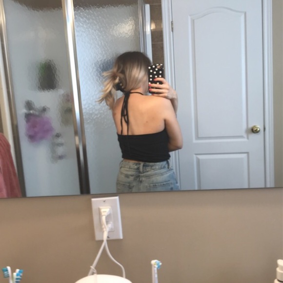 Brandy Melville Halter Top - Picture 3 of 3